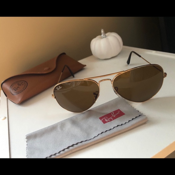 AUTHENTIC! Ray Ban Aviator Sunglasses